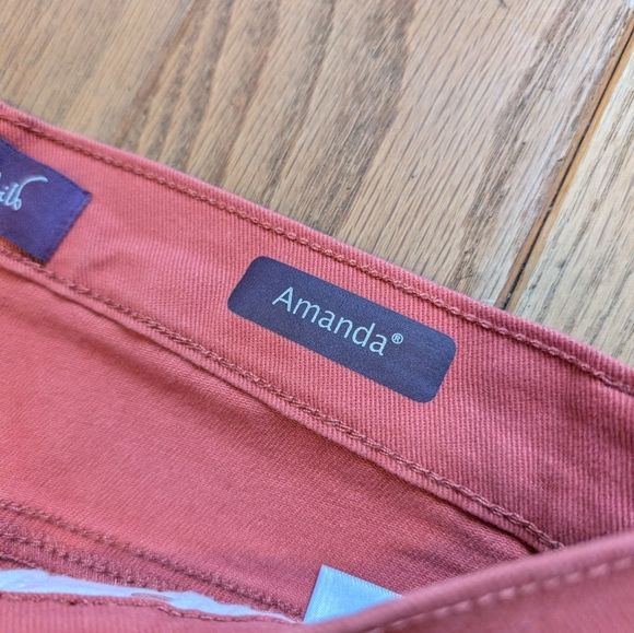 Nwt Women's Gloria Vanderbilt Amanda Classic Rise Tapered Leg Jeans Size 8 - Picture 4 of 5